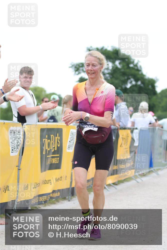22.06.2025 - Viking Triathlon H.Heesch http://msf.ph/oto/8090039 22.06.2025 16:00:46 Laufen 54, 436 meine-sportfotos.de