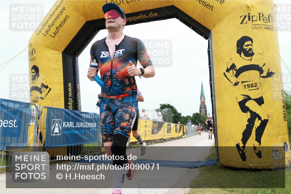 22.06.2025 - Viking Triathlon H.Heesch http://msf.ph/oto/8090071 22.06.2025 13:35:43 Laufen 242, 355 meine-sportfotos.de