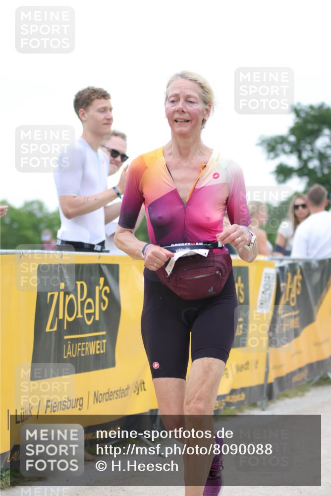22.06.2025 - Viking Triathlon H.Heesch http://msf.ph/oto/8090088 22.06.2025 16:00:47 Laufen 54, 436 meine-sportfotos.de