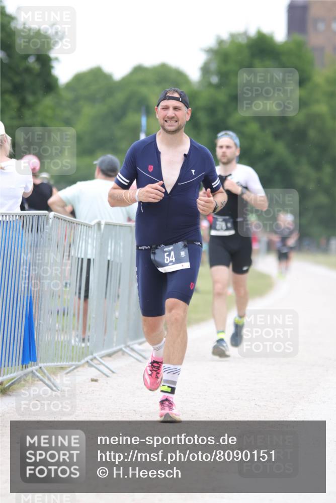 22.06.2025 - Viking Triathlon H.Heesch http://msf.ph/oto/8090151 22.06.2025 16:00:50 Laufen 54, 378, 436 meine-sportfotos.de