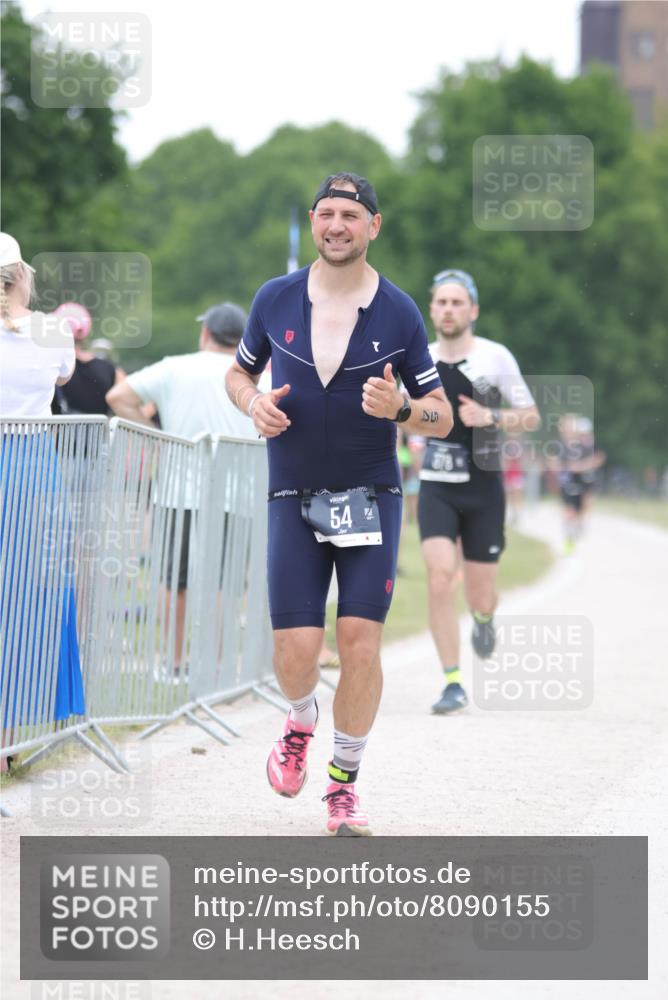 22.06.2025 - Viking Triathlon H.Heesch http://msf.ph/oto/8090155 22.06.2025 16:00:50 Laufen 54, 378, 436 meine-sportfotos.de