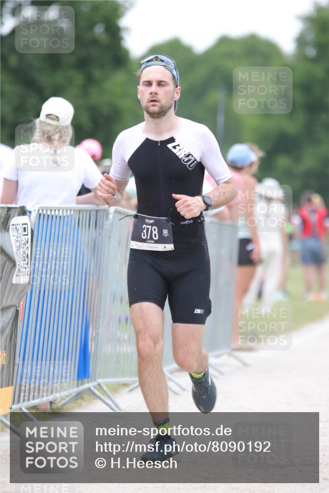 22.06.2025 - Viking Triathlon H.Heesch http://msf.ph/oto/8090192 22.06.2025 16:00:53 Laufen 54, 378 meine-sportfotos.de