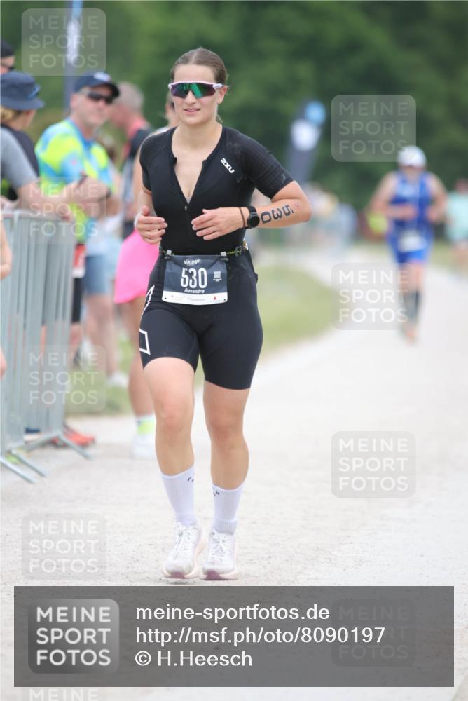 22.06.2025 - Viking Triathlon H.Heesch http://msf.ph/oto/8090197 22.06.2025 15:07:26 Laufen 530 meine-sportfotos.de