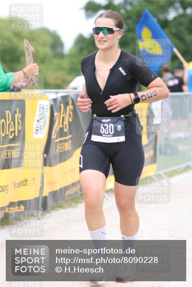 22.06.2025 - Viking Triathlon H.Heesch http://msf.ph/oto/8090228 22.06.2025 15:07:30 Laufen 530, 612 meine-sportfotos.de