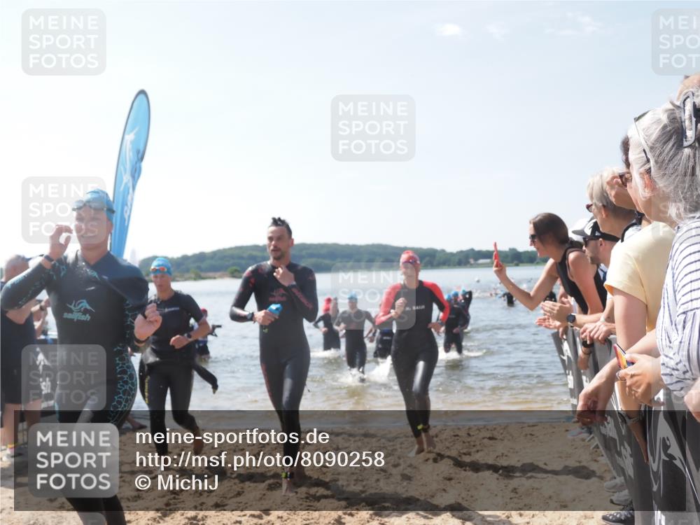22.06.2025 - Viking Triathlon MichiJ http://msf.ph/oto/8090258 22.06.2025 10:37:48 Schwimmen 146, 163, 177, 245, 335, 396, 411, 433, 506, 614, 619, 645 meine-sportfotos.de