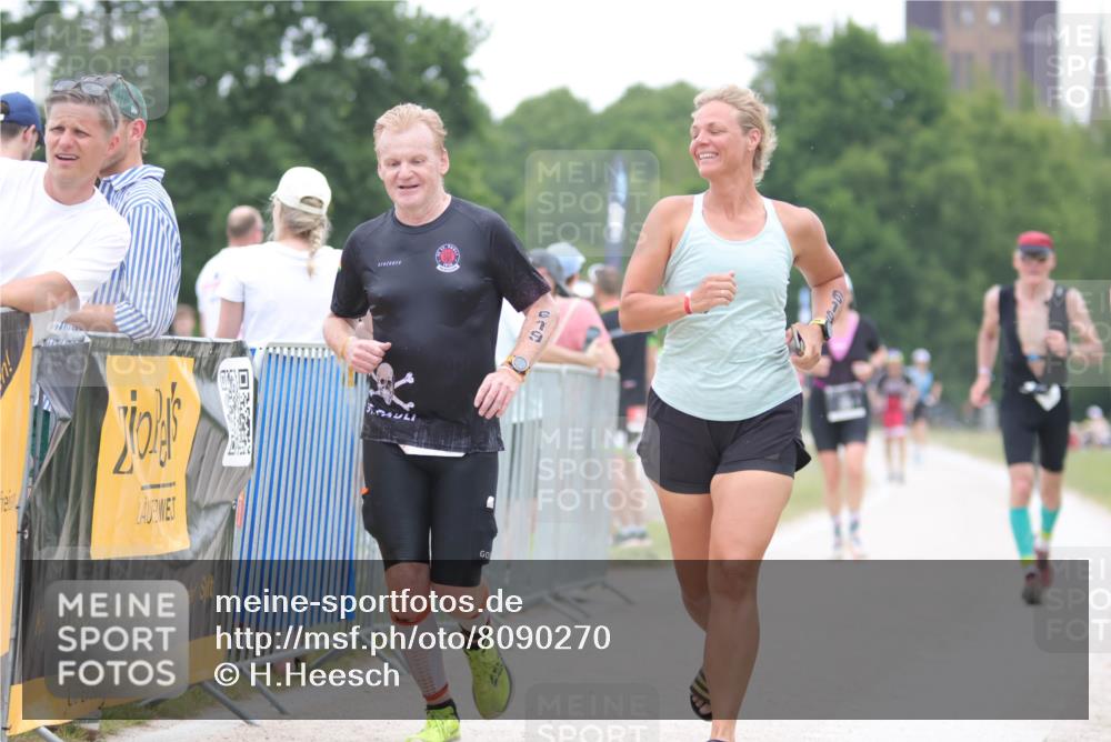 22.06.2025 - Viking Triathlon H.Heesch http://msf.ph/oto/8090270 22.06.2025 16:01:10 Laufen 543, 619 meine-sportfotos.de