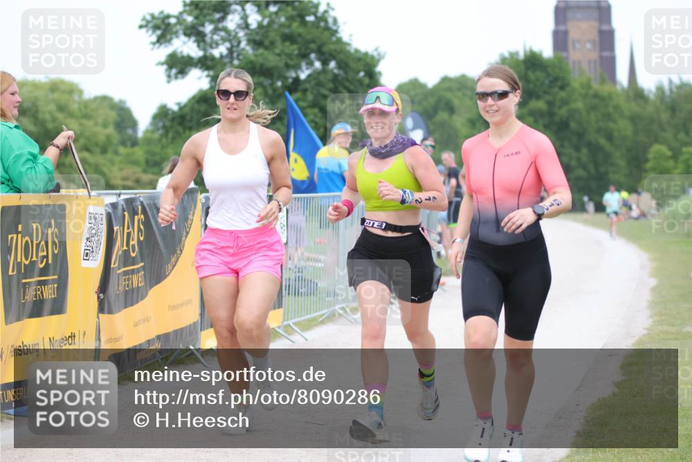 22.06.2025 - Viking Triathlon H.Heesch http://msf.ph/oto/8090286 22.06.2025 15:07:37 Laufen 612 meine-sportfotos.de