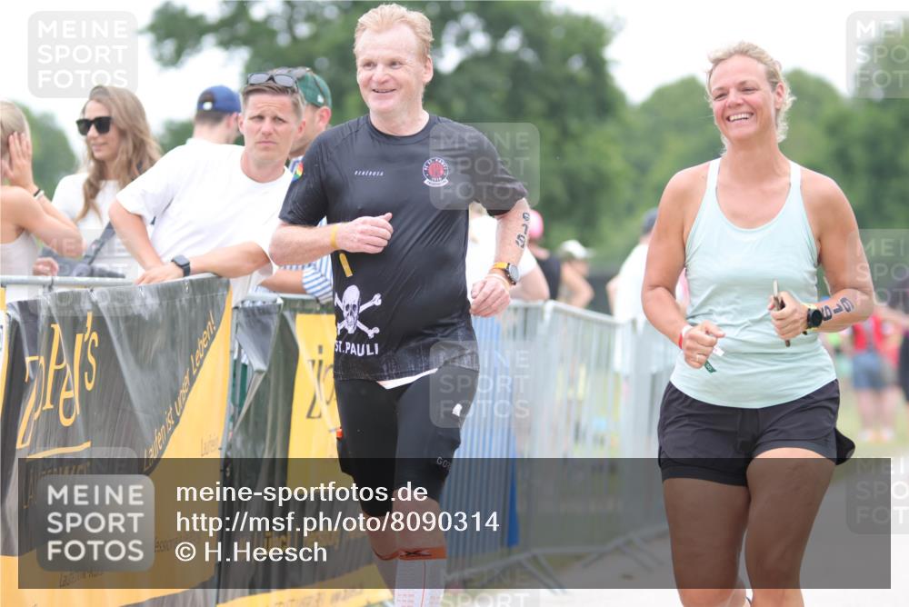22.06.2025 - Viking Triathlon H.Heesch http://msf.ph/oto/8090314 22.06.2025 16:01:11 Laufen 291, 543, 619 meine-sportfotos.de