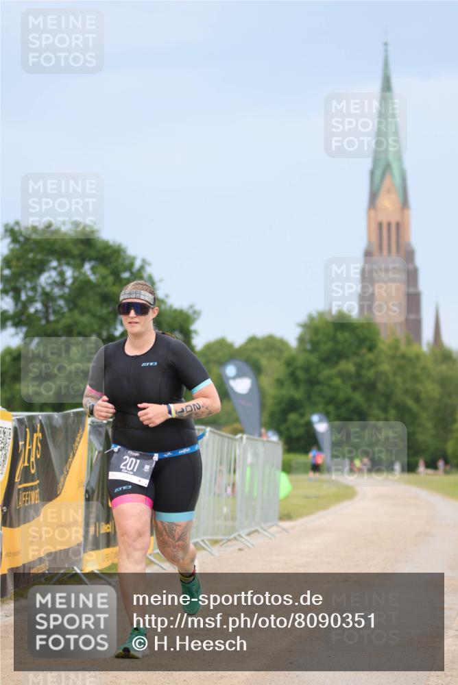 22.06.2025 - Viking Triathlon H.Heesch http://msf.ph/oto/8090351 22.06.2025 16:53:56 Laufen 201 meine-sportfotos.de