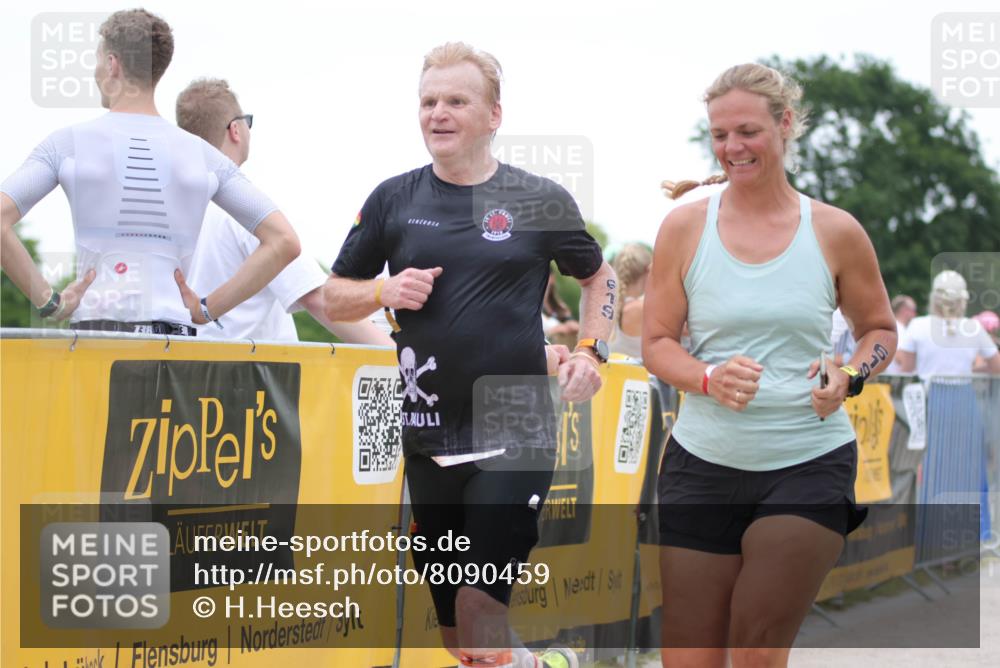 22.06.2025 - Viking Triathlon H.Heesch http://msf.ph/oto/8090459 22.06.2025 16:01:12 Laufen 291, 543, 619 meine-sportfotos.de