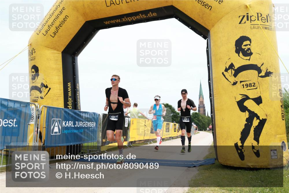 22.06.2025 - Viking Triathlon H.Heesch http://msf.ph/oto/8090489 22.06.2025 13:38:47 Laufen 203, 329, 508, 626, 660 meine-sportfotos.de