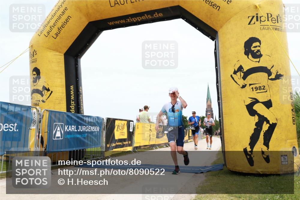 22.06.2025 - Viking Triathlon H.Heesch http://msf.ph/oto/8090522 22.06.2025 13:39:40 Laufen 30, 154, 488 meine-sportfotos.de