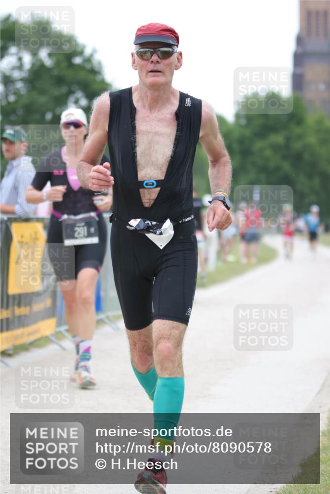 22.06.2025 - Viking Triathlon H.Heesch http://msf.ph/oto/8090578 22.06.2025 16:01:17 Laufen 291, 543 meine-sportfotos.de