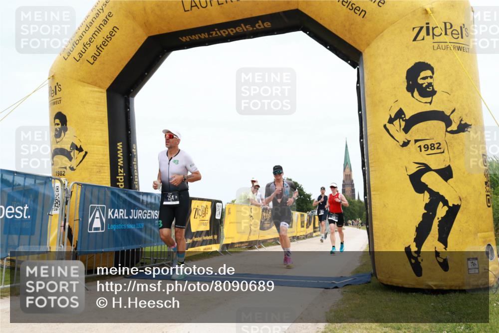 22.06.2025 - Viking Triathlon H.Heesch http://msf.ph/oto/8090689 22.06.2025 13:40:57 Laufen 12, 254, 336, 465 meine-sportfotos.de