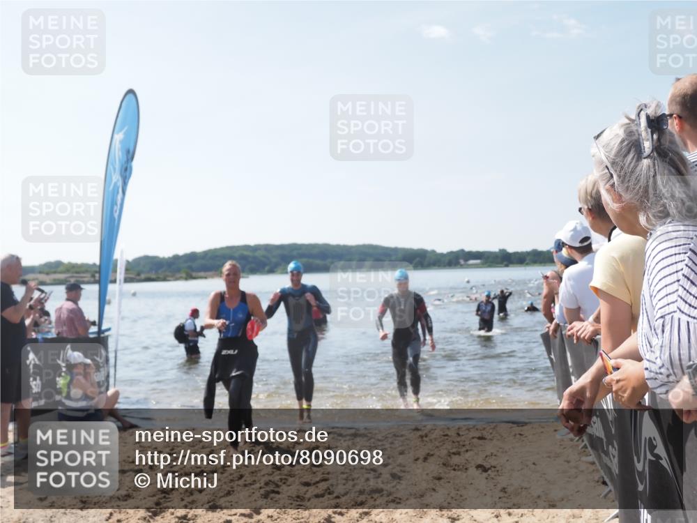 22.06.2025 - Viking Triathlon MichiJ http://msf.ph/oto/8090698 22.06.2025 10:37:56 Schwimmen 146, 179, 335, 396, 411, 433, 619 meine-sportfotos.de