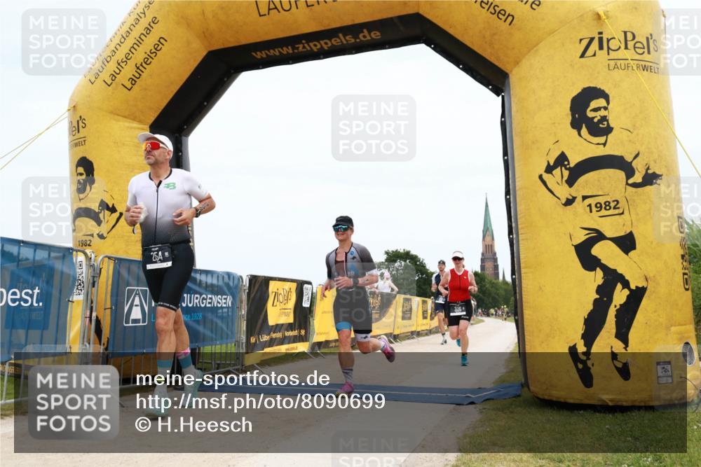 22.06.2025 - Viking Triathlon H.Heesch http://msf.ph/oto/8090699 22.06.2025 13:40:58 Laufen 12, 223, 254, 336, 465 meine-sportfotos.de