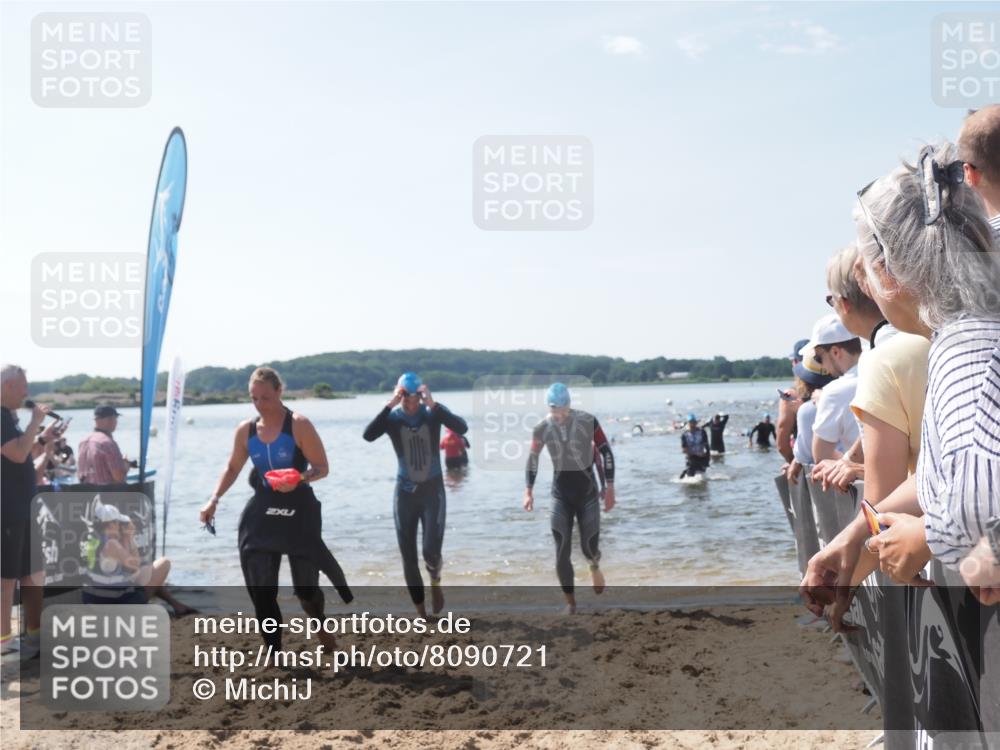 22.06.2025 - Viking Triathlon MichiJ http://msf.ph/oto/8090721 22.06.2025 10:37:57 Schwimmen 146, 179, 335, 396, 433, 619 meine-sportfotos.de