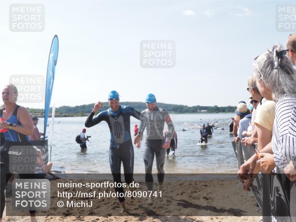 22.06.2025 - Viking Triathlon MichiJ http://msf.ph/oto/8090741 22.06.2025 10:37:58 Schwimmen 146, 179, 335, 396, 433, 619 meine-sportfotos.de
