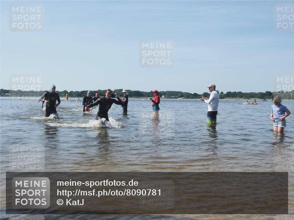 22.06.2025 - Viking Triathlon KatJ http://msf.ph/oto/8090781 22.06.2025 10:27:01 Schwimmen 52, 81, 145, 288, 623, 661 meine-sportfotos.de