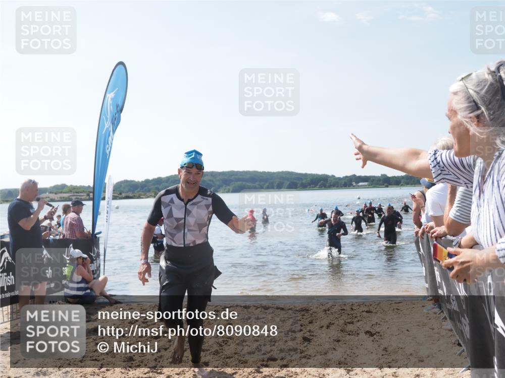 22.06.2025 - Viking Triathlon MichiJ http://msf.ph/oto/8090848 22.06.2025 10:38:09 Schwimmen 61, 72, 89, 146, 179, 191, 209 meine-sportfotos.de