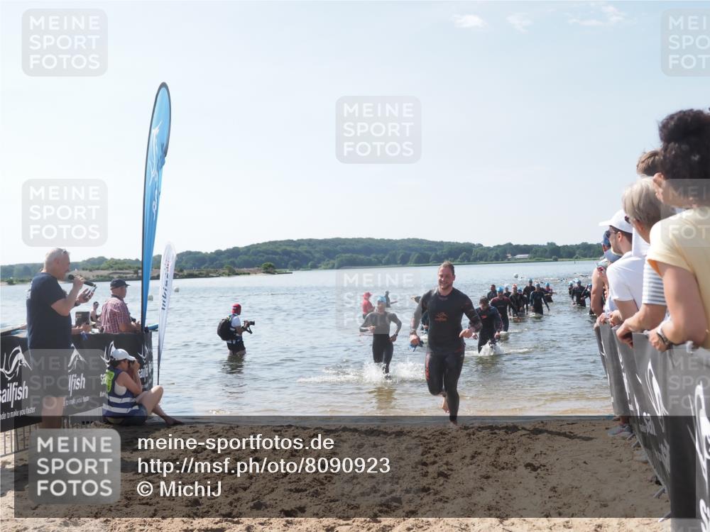 22.06.2025 - Viking Triathlon MichiJ http://msf.ph/oto/8090923 22.06.2025 10:38:17 Schwimmen 61, 72, 89, 191, 209, 269, 398, 447, 509, 535, 662 meine-sportfotos.de