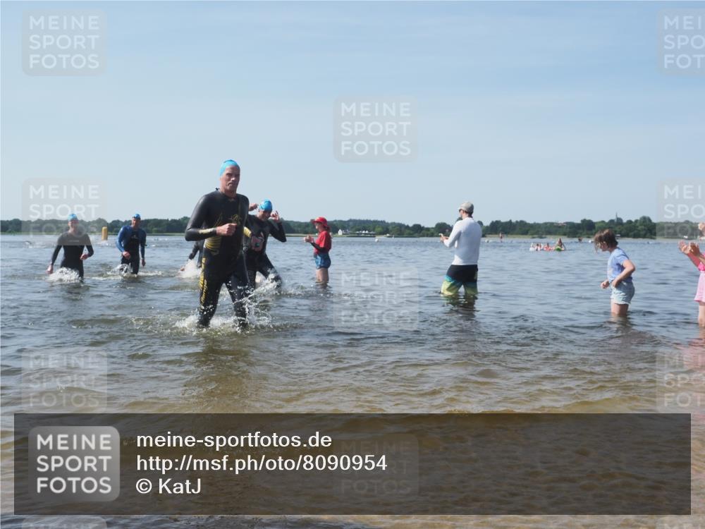22.06.2025 - Viking Triathlon KatJ http://msf.ph/oto/8090954 22.06.2025 10:27:05 Schwimmen 52, 81, 145, 288, 623, 661 meine-sportfotos.de