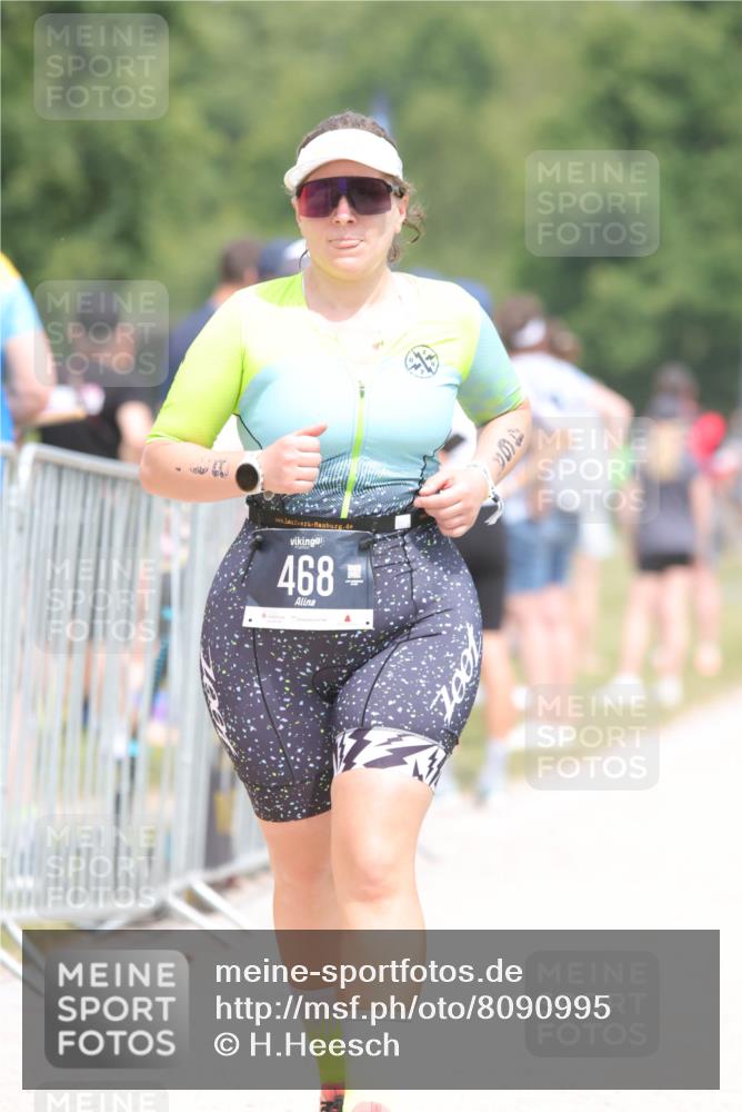 22.06.2025 - Viking Triathlon H.Heesch http://msf.ph/oto/8090995 22.06.2025 15:10:34 Laufen 261, 468 meine-sportfotos.de