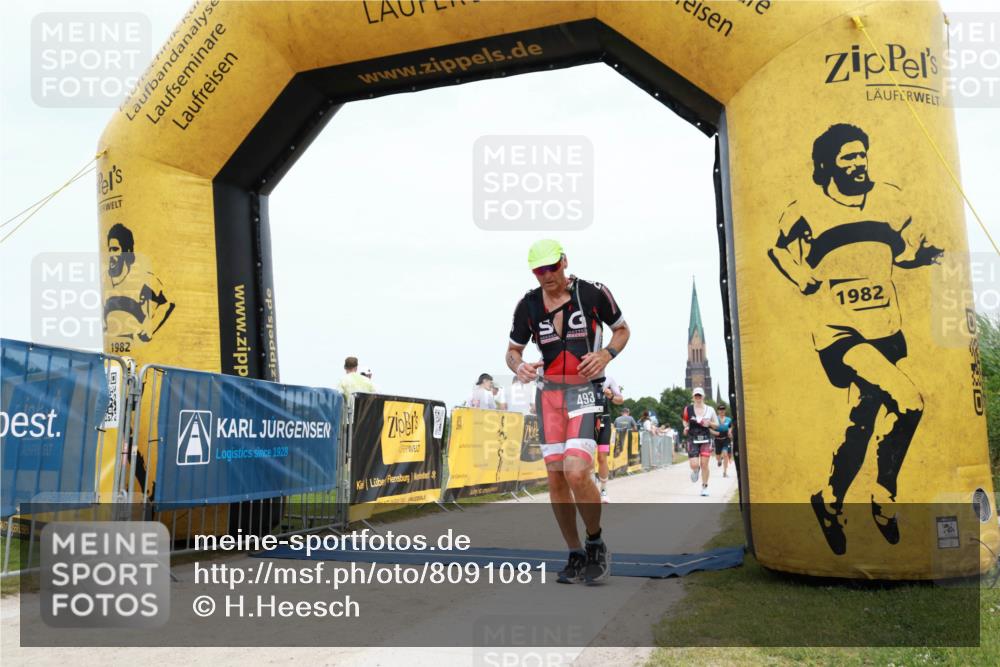 22.06.2025 - Viking Triathlon H.Heesch http://msf.ph/oto/8091081 22.06.2025 13:42:23 Laufen 209, 320, 326, 493, 621 meine-sportfotos.de