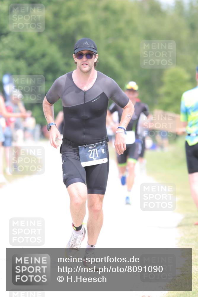 22.06.2025 - Viking Triathlon H.Heesch http://msf.ph/oto/8091090 22.06.2025 15:10:59 Laufen 271, 365 meine-sportfotos.de