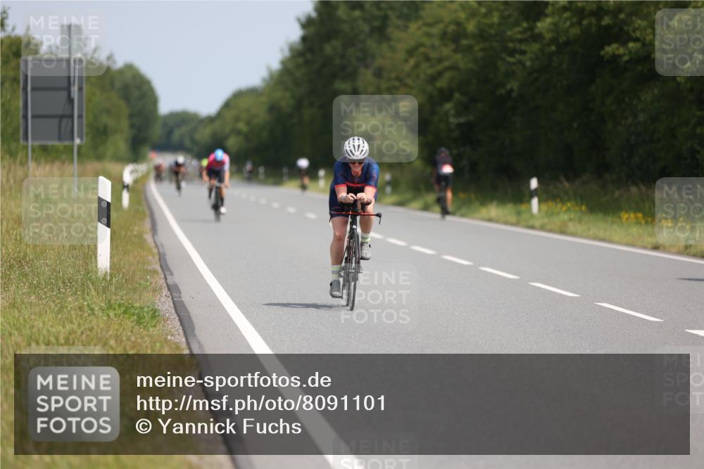 22.06.2025 - Viking Triathlon Yannick Fuchs http://msf.ph/oto/8091101 22.06.2025 11:53:09 Radfahren 470, 535, 662 meine-sportfotos.de