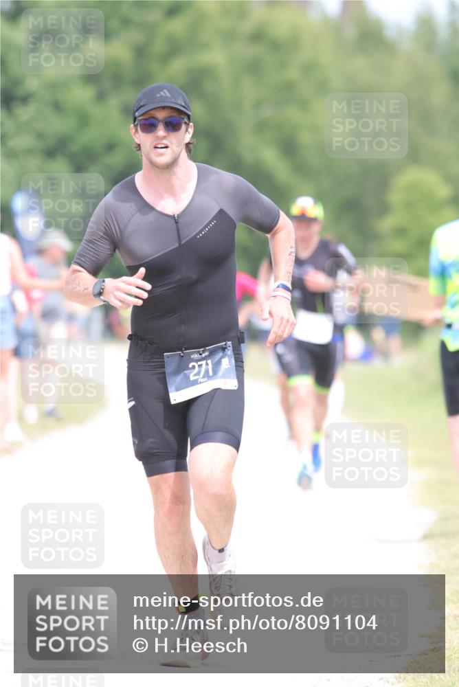 22.06.2025 - Viking Triathlon H.Heesch http://msf.ph/oto/8091104 22.06.2025 15:10:59 Laufen 271, 365 meine-sportfotos.de