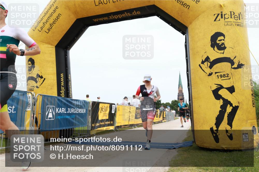 22.06.2025 - Viking Triathlon H.Heesch http://msf.ph/oto/8091112 22.06.2025 13:42:26 Laufen 209, 316, 320, 326, 493, 621 meine-sportfotos.de