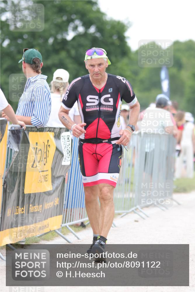 22.06.2025 - Viking Triathlon H.Heesch http://msf.ph/oto/8091122 22.06.2025 16:02:14 Laufen 206, 283, 479, 493 meine-sportfotos.de