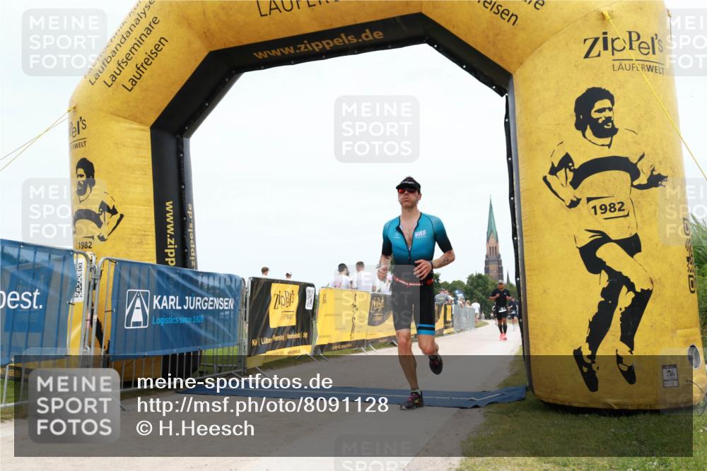 22.06.2025 - Viking Triathlon H.Heesch http://msf.ph/oto/8091128 22.06.2025 13:42:29 Laufen 209, 316, 320 meine-sportfotos.de