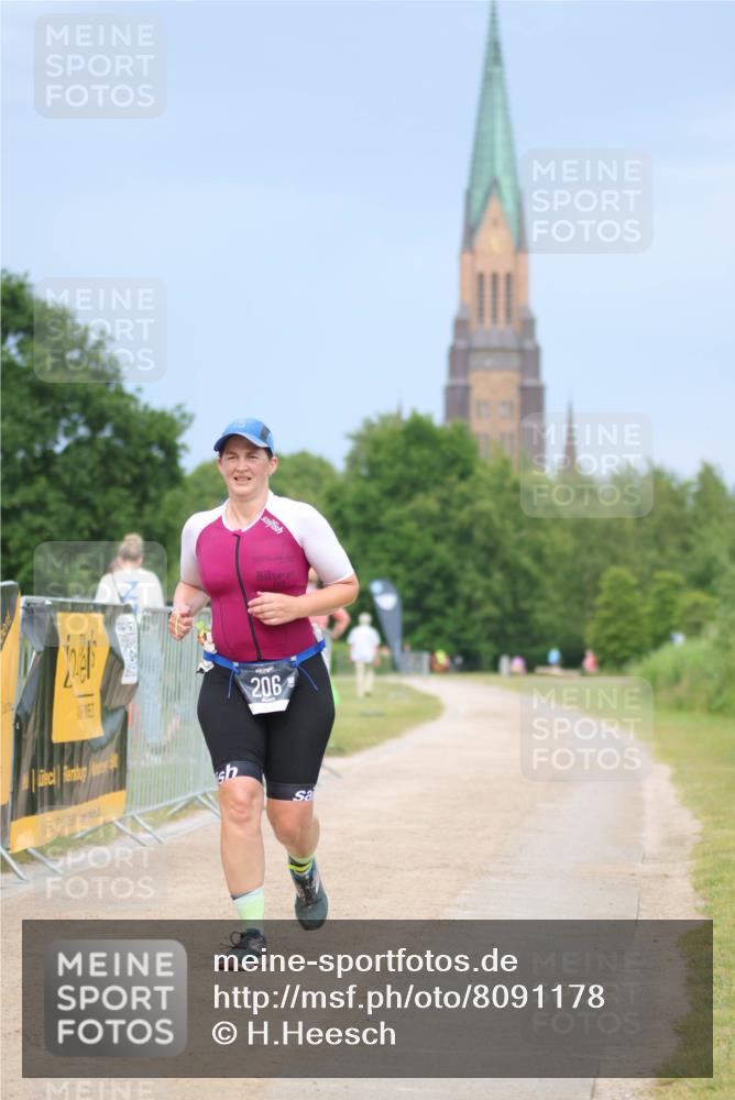 22.06.2025 - Viking Triathlon H.Heesch http://msf.ph/oto/8091178 22.06.2025 17:00:29 Laufen 206 meine-sportfotos.de