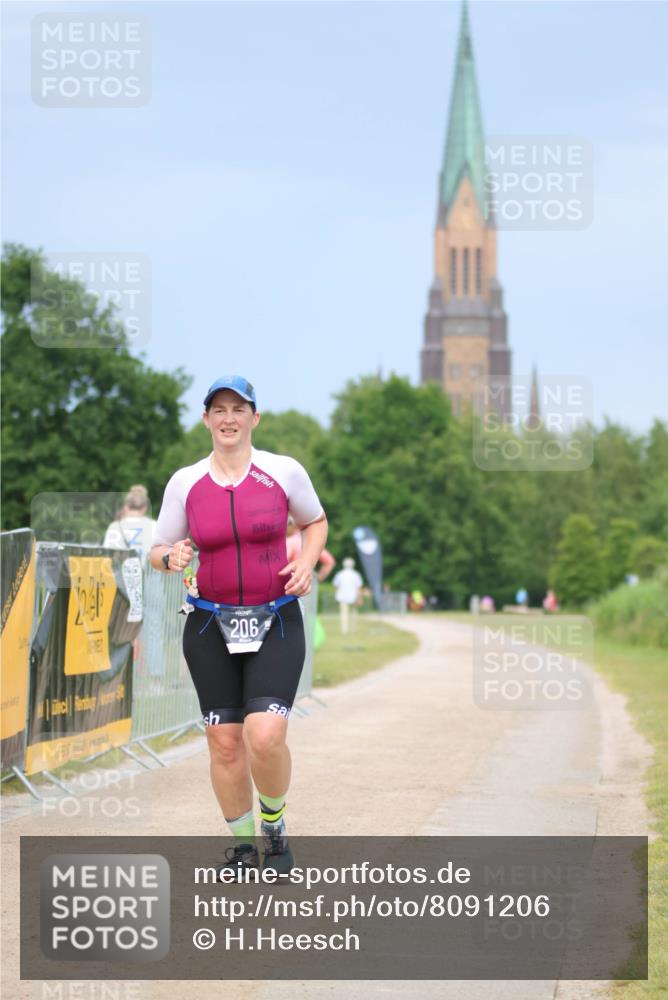 22.06.2025 - Viking Triathlon H.Heesch http://msf.ph/oto/8091206 22.06.2025 17:00:29 Laufen 206 meine-sportfotos.de