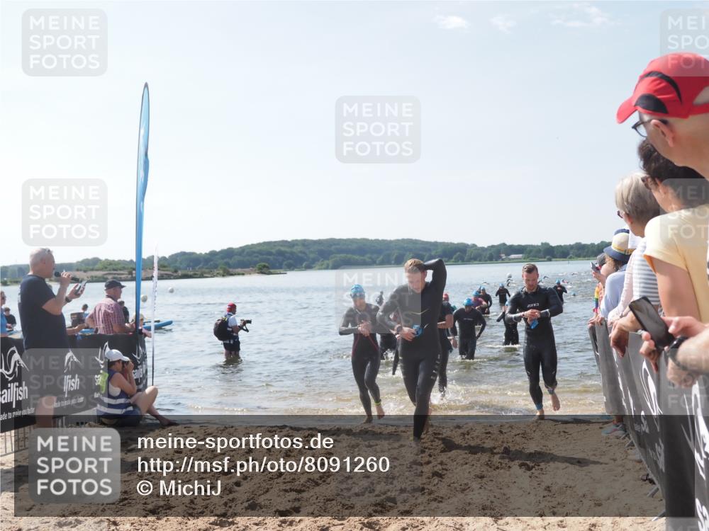 22.06.2025 - Viking Triathlon MichiJ http://msf.ph/oto/8091260 22.06.2025 10:38:34 Schwimmen 22, 85, 156, 164, 215, 269, 315, 398, 419, 428, 509, 535, 601, 603, 659 meine-sportfotos.de