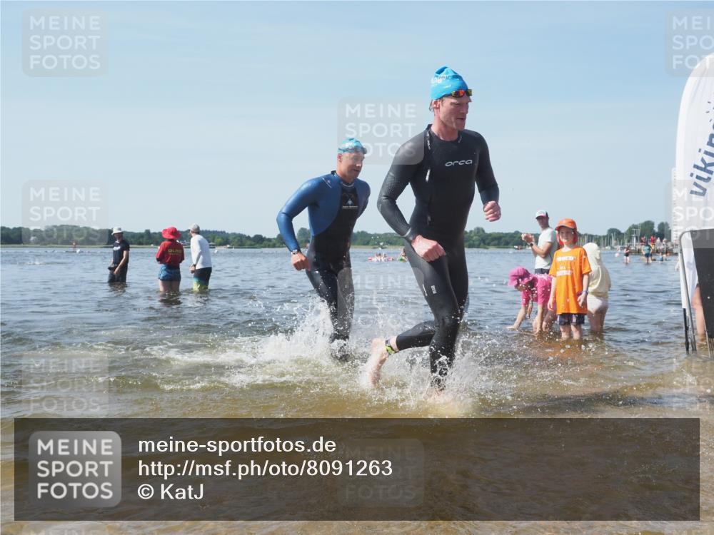 22.06.2025 - Viking Triathlon KatJ http://msf.ph/oto/8091263 22.06.2025 10:27:13 Schwimmen 52, 81, 623 meine-sportfotos.de