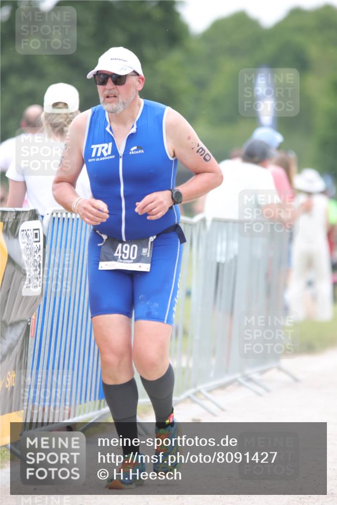 22.06.2025 - Viking Triathlon H.Heesch http://msf.ph/oto/8091427 22.06.2025 16:02:25 Laufen 102, 206, 471, 490 meine-sportfotos.de