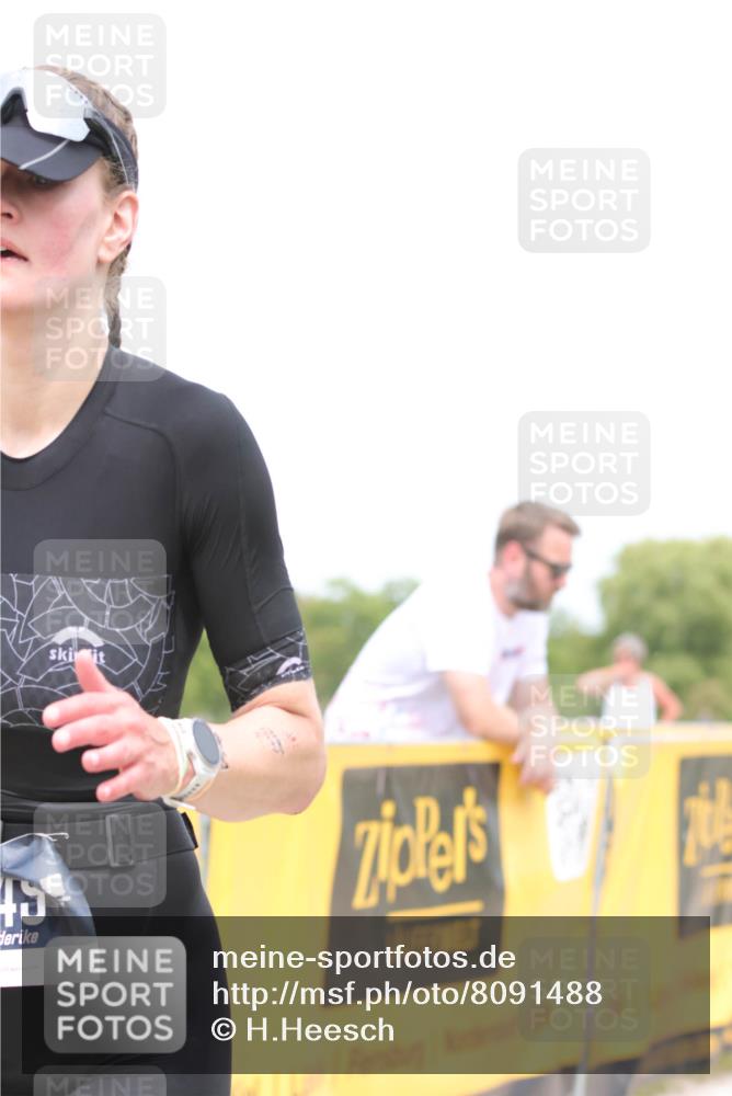 22.06.2025 - Viking Triathlon H.Heesch http://msf.ph/oto/8091488 22.06.2025 15:11:49 Laufen 283, 549 meine-sportfotos.de