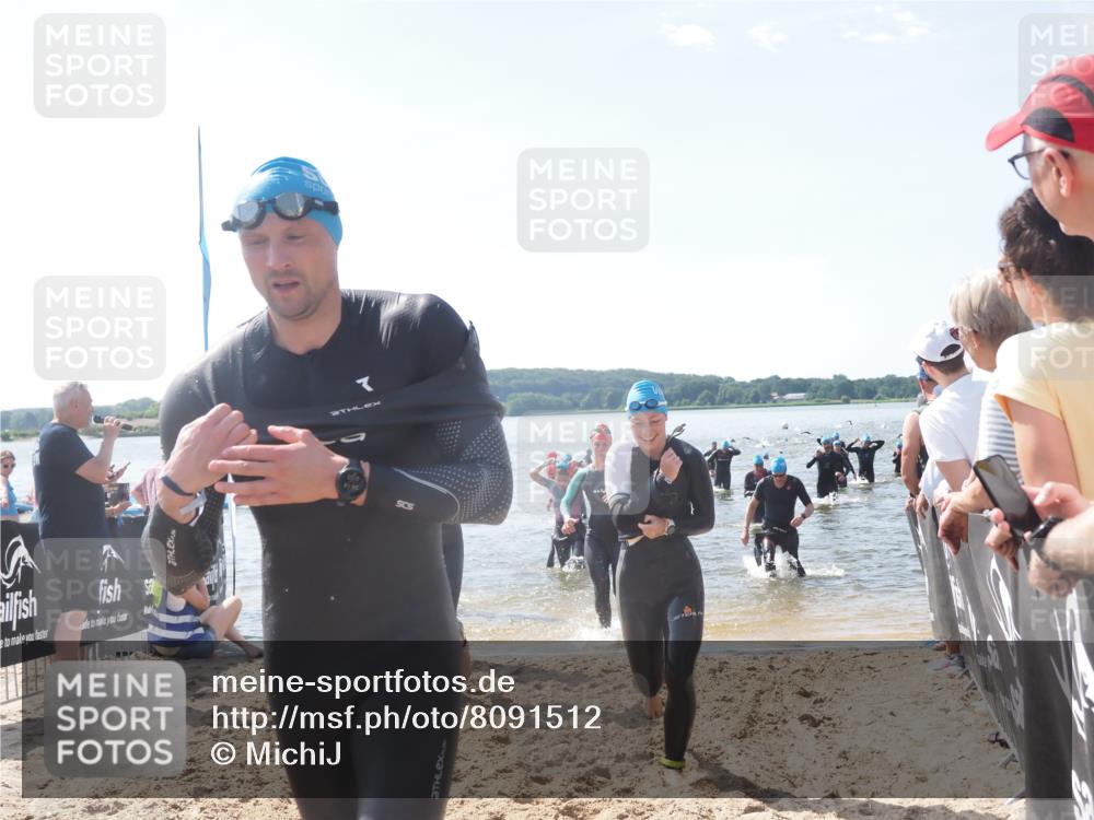 22.06.2025 - Viking Triathlon MichiJ http://msf.ph/oto/8091512 22.06.2025 10:38:43 Schwimmen 22, 85, 135, 156, 164, 211, 215, 315, 327, 336, 601, 659 meine-sportfotos.de