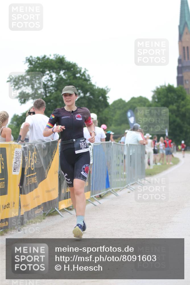 22.06.2025 - Viking Triathlon H.Heesch http://msf.ph/oto/8091603 22.06.2025 16:02:39 Laufen 183, 403 meine-sportfotos.de