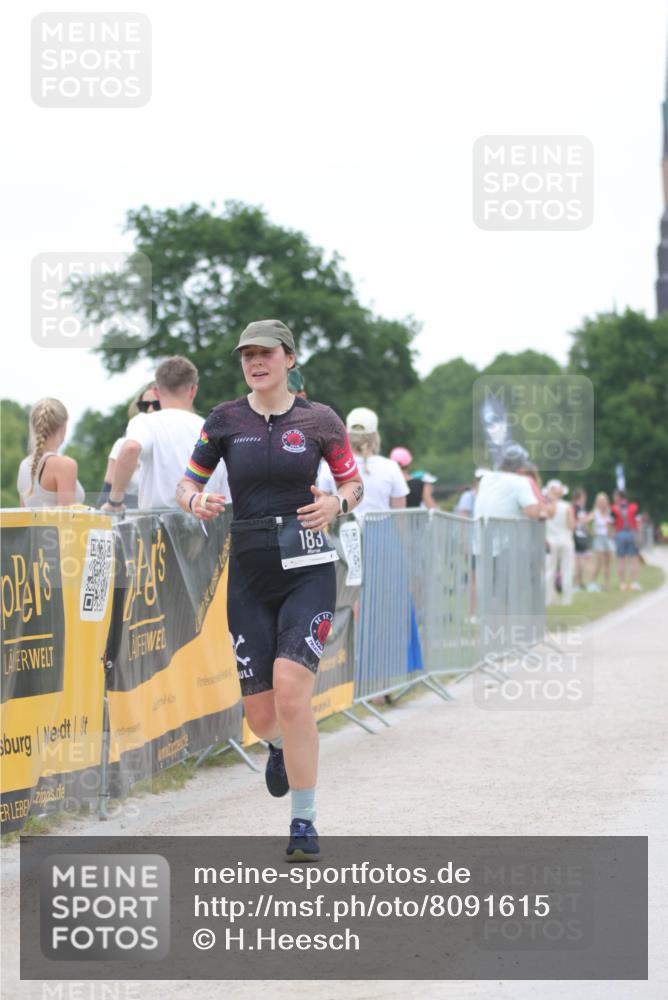 22.06.2025 - Viking Triathlon H.Heesch http://msf.ph/oto/8091615 22.06.2025 16:02:39 Laufen 183, 403 meine-sportfotos.de