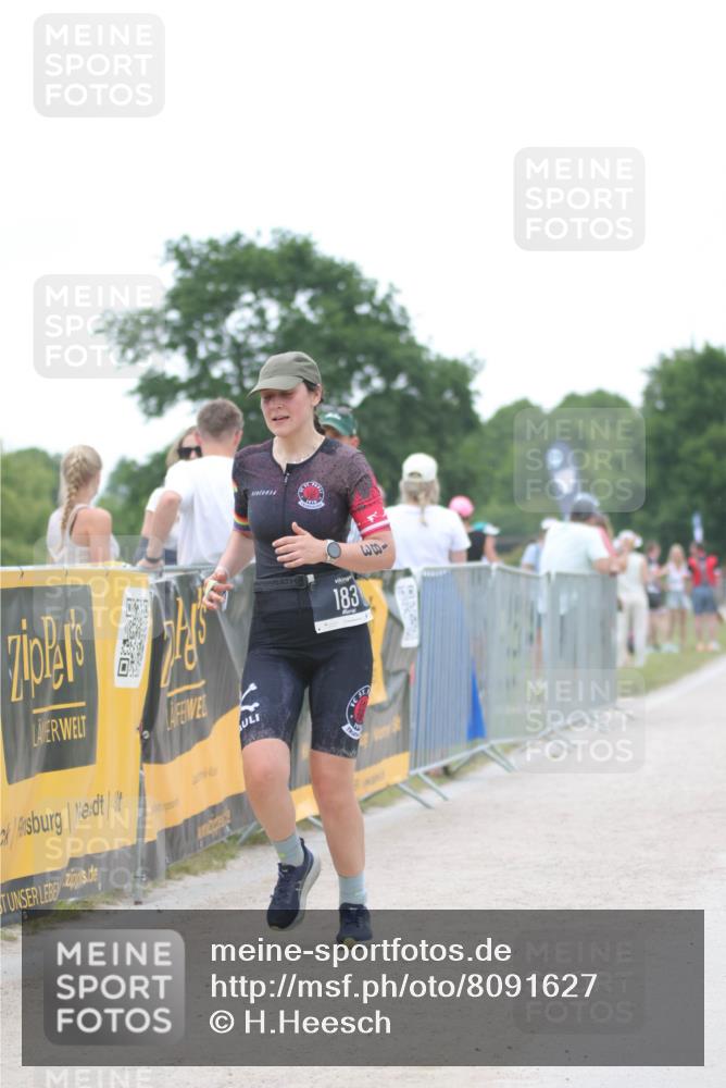 22.06.2025 - Viking Triathlon H.Heesch http://msf.ph/oto/8091627 22.06.2025 16:02:39 Laufen 183, 403 meine-sportfotos.de