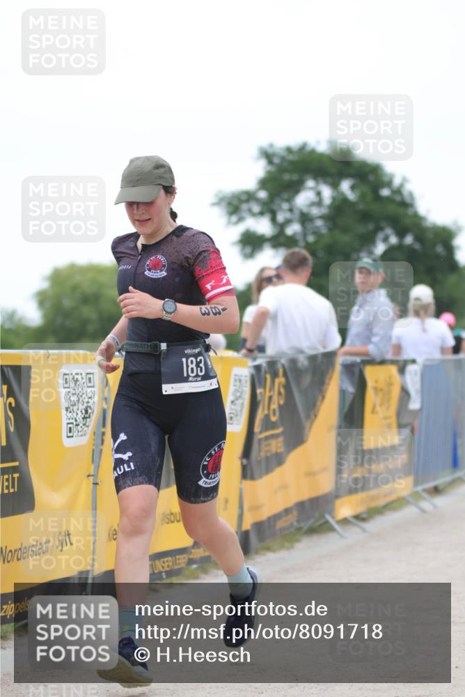 22.06.2025 - Viking Triathlon H.Heesch http://msf.ph/oto/8091718 22.06.2025 16:02:40 Laufen 183, 403 meine-sportfotos.de