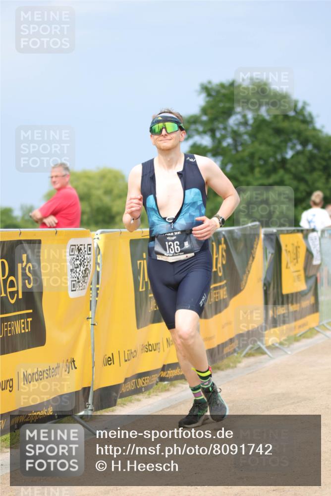 22.06.2025 - Viking Triathlon H.Heesch http://msf.ph/oto/8091742 22.06.2025 17:02:37 Laufen 136 meine-sportfotos.de