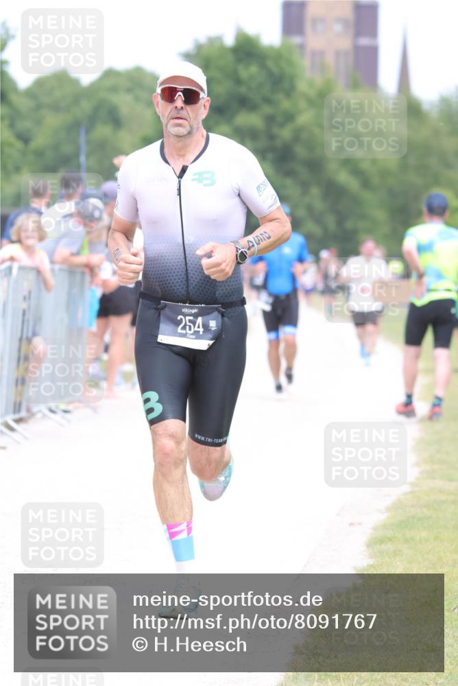 22.06.2025 - Viking Triathlon H.Heesch http://msf.ph/oto/8091767 22.06.2025 15:12:25 Laufen 254, 454 meine-sportfotos.de