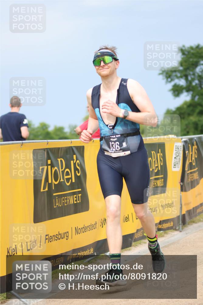 22.06.2025 - Viking Triathlon H.Heesch http://msf.ph/oto/8091820 22.06.2025 17:02:37 Laufen 136 meine-sportfotos.de
