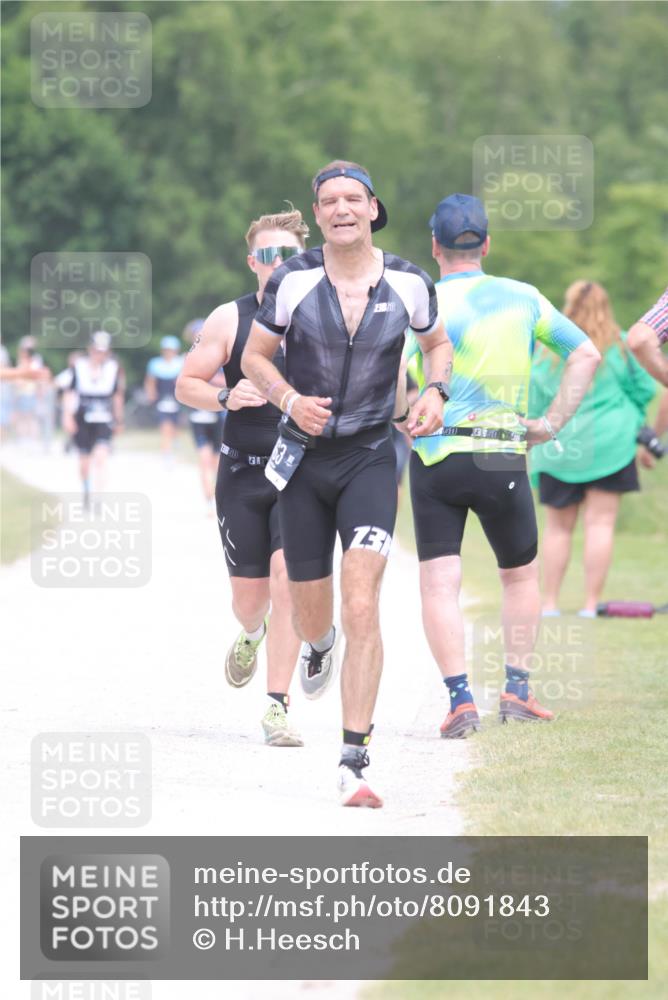 22.06.2025 - Viking Triathlon H.Heesch http://msf.ph/oto/8091843 22.06.2025 15:12:35 Laufen 153, 463, 535, 656 meine-sportfotos.de