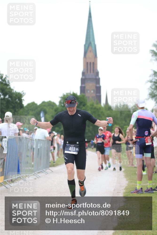 22.06.2025 - Viking Triathlon H.Heesch http://msf.ph/oto/8091849 22.06.2025 16:02:44 Laufen 183, 403, 650 meine-sportfotos.de
